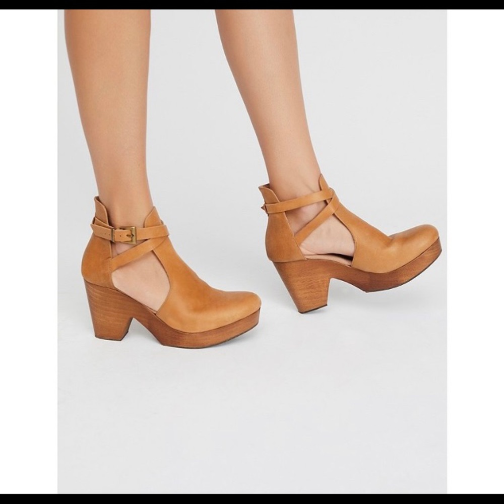 Free People Cedar Clog Booties